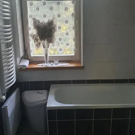 Caloroczny Duzy Dom Na Mazurach N.jeziorem Omulew. Prázdninový dům
